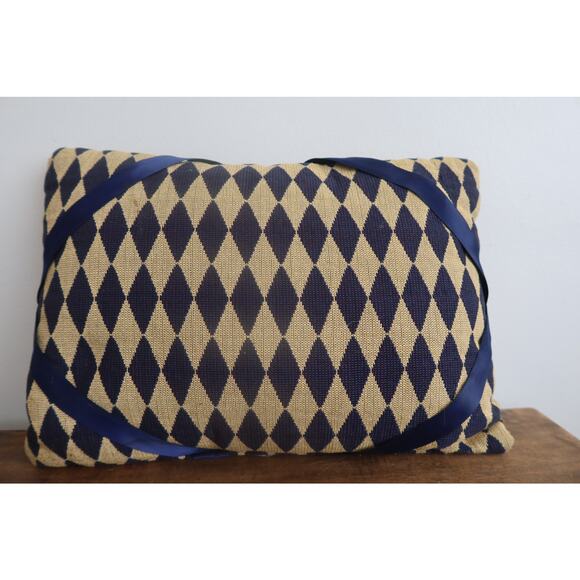 Harry Potter Woven Tapestry Pillow Hogwarts Crest Pillow 16" x 11" - Picture 3 of 4